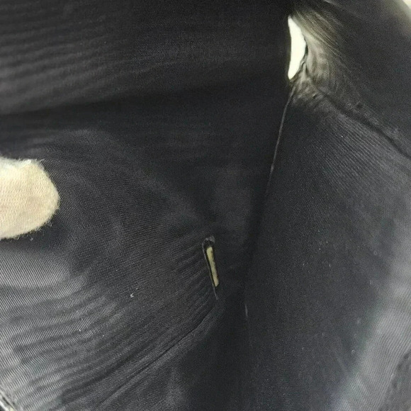 CHANEL Caviar Leather  Bifold Wallet - Picture 14 of 15